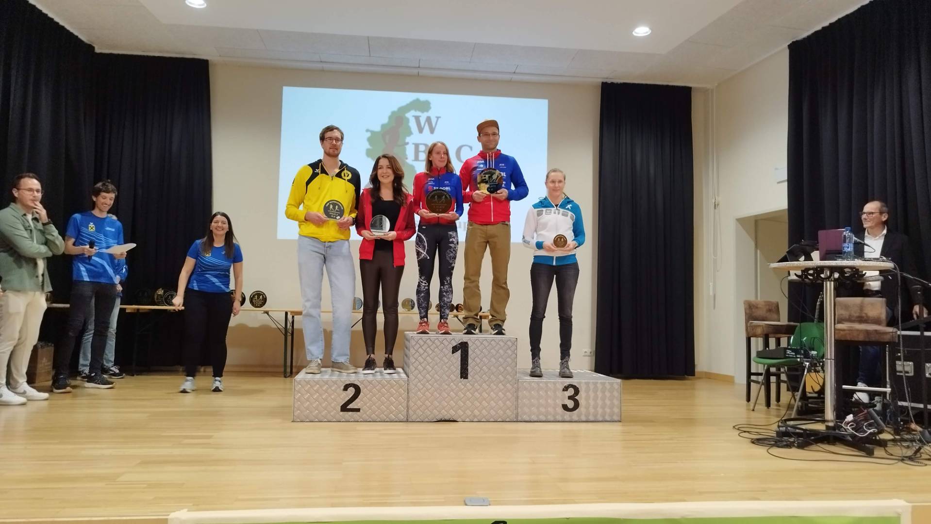 Laufen -rtr-weiz-blc-rtr-atus-weiz-IMG_20251108_172853--WBLC Gesamtsiegerehrung 2025